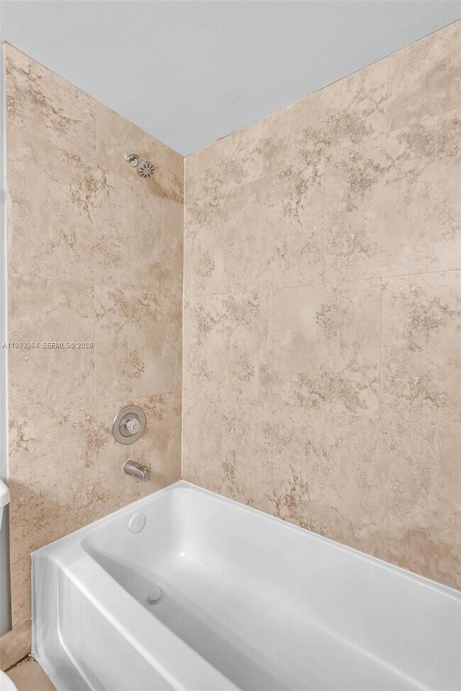 Building Photo - 2881 N Oakland Forest Dr