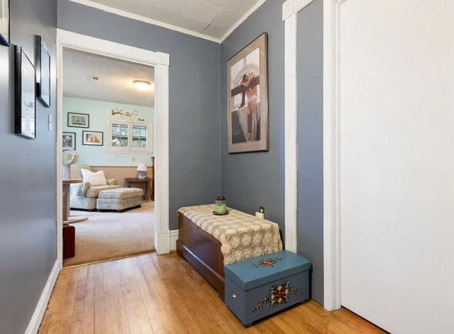 Building Photo - STUNNING Saint Paul Single Family Home - High End Upgrades Throughout