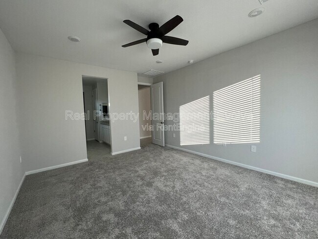 Building Photo - 3435 S 177th Dr