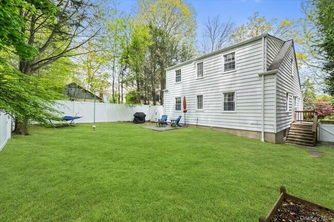 Building Photo - 304 Boulevard