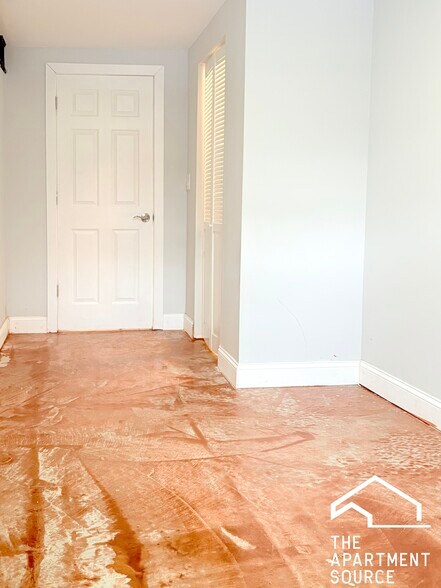 Building Photo - 1350 S Kedvale Ave