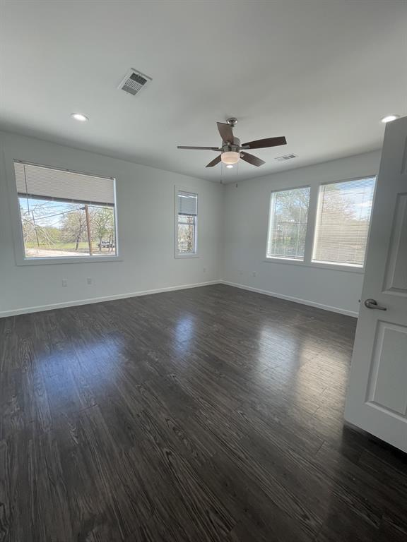 Building Photo - 160 Pope Bend S