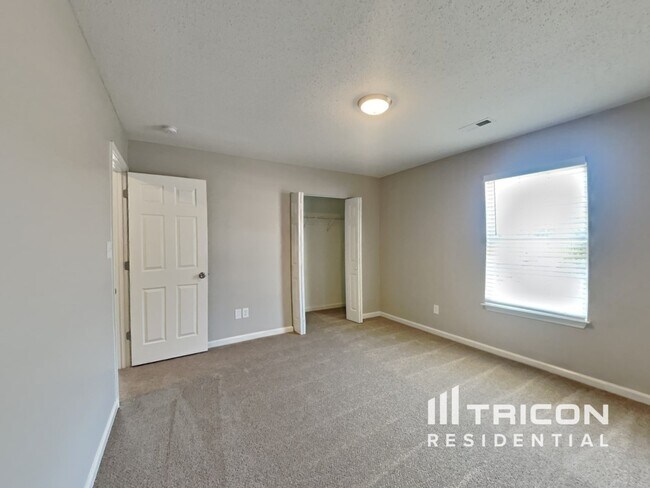 Building Photo - 3622 Evanston Way