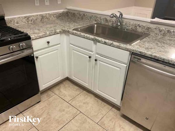 Building Photo - 4313 Sentinel Pl