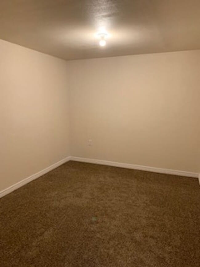 Building Photo - Fabulous 4 bedroom, 3 bath Rural Property ...