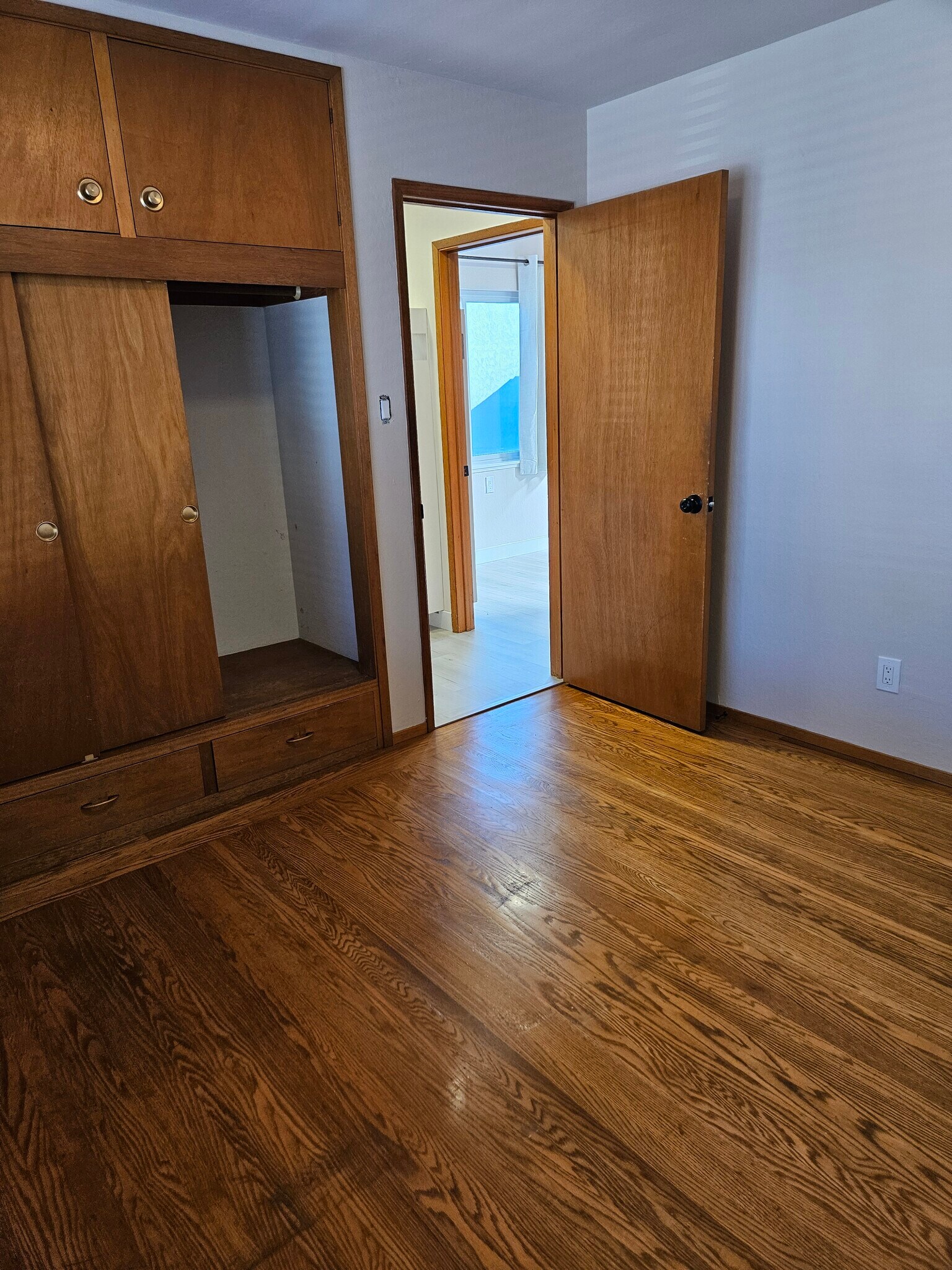 Building Photo - 1312 Solano Ave