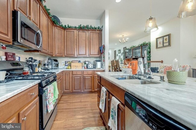 Building Photo - 22644 Amberjack Square
