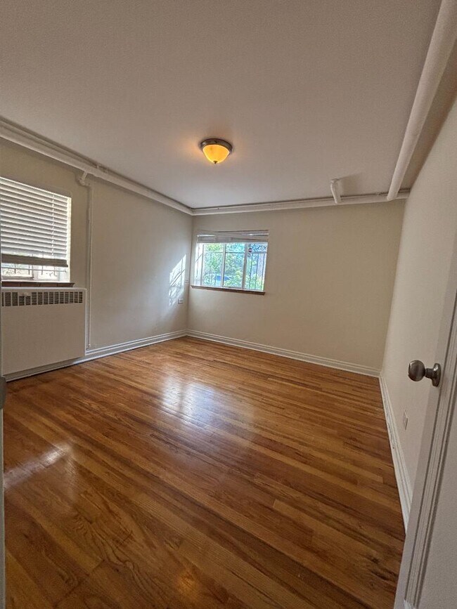 Building Photo - 1451 Elm St