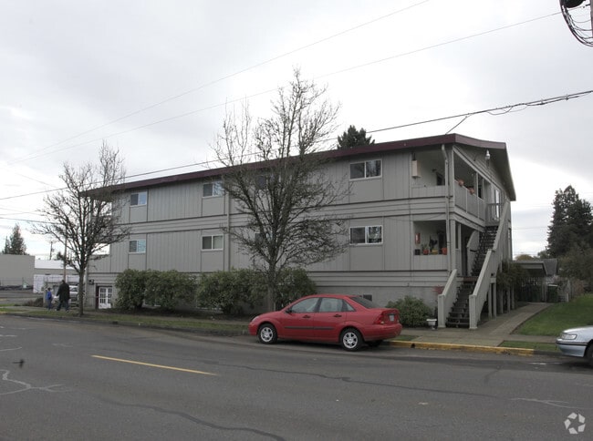 Building Photo - 201 S Edwards St