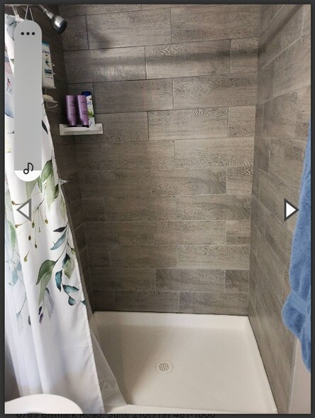 Building Photo - 7015 Woody Creek Dr