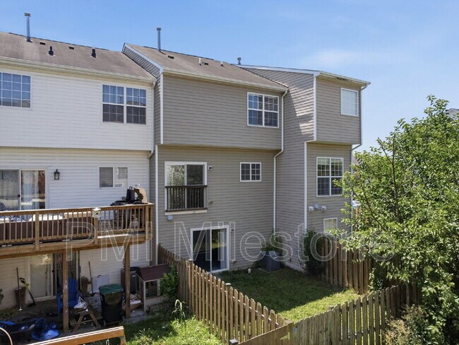 Building Photo - 47 Hokes Run