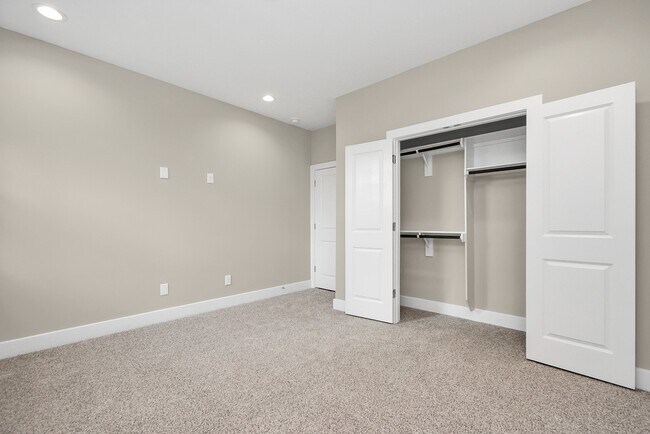 Building Photo - 5507 Beall St