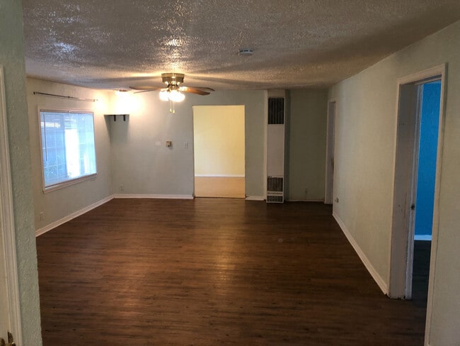 Building Photo - 1506 Ivory St