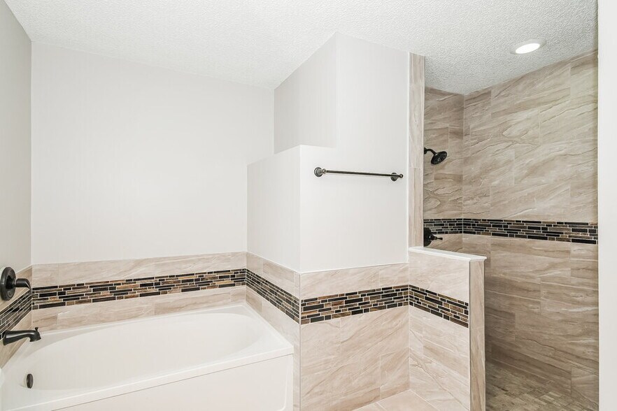 Building Photo - 8785 Chambore Dr