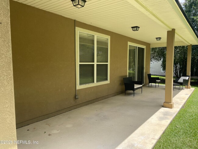 Building Photo - 2543 Willow Creek Dr