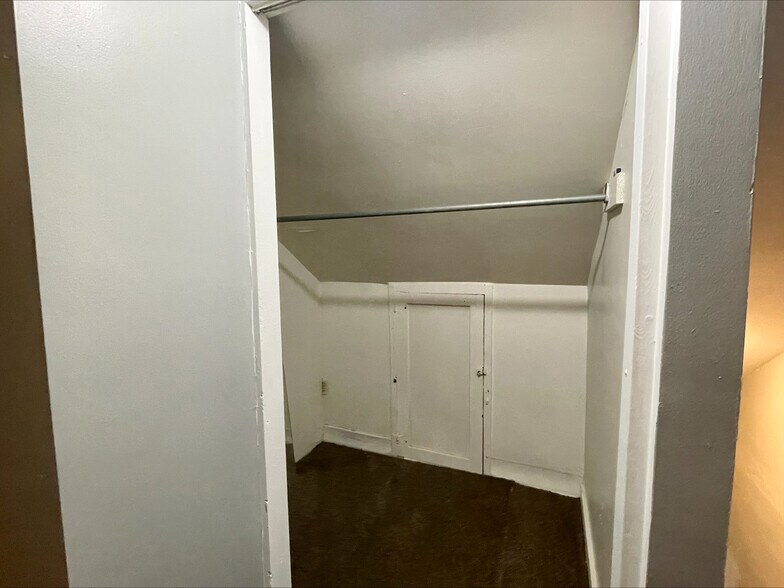 Building Photo - 1307 Nestor Ave