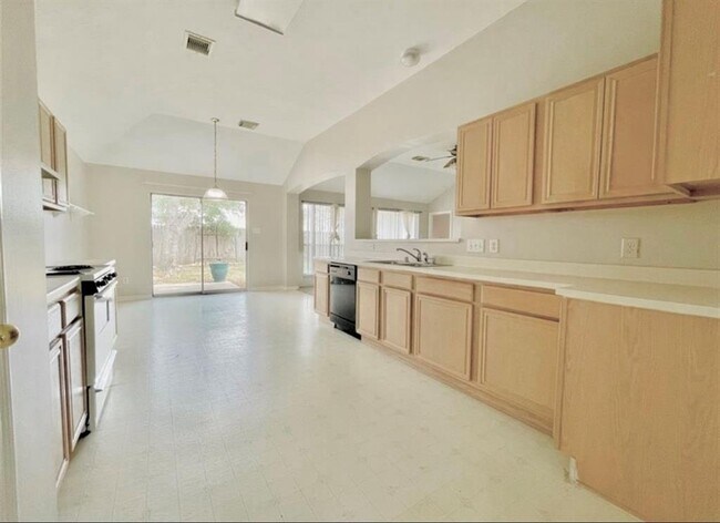 Building Photo - 6406 Liberty Valley Dr