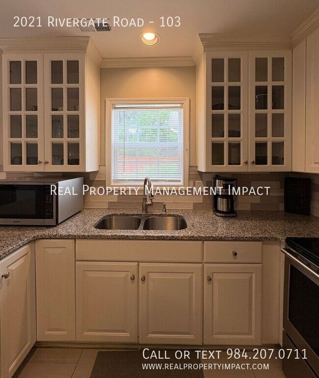 Building Photo - 2021 Rivergate Rd