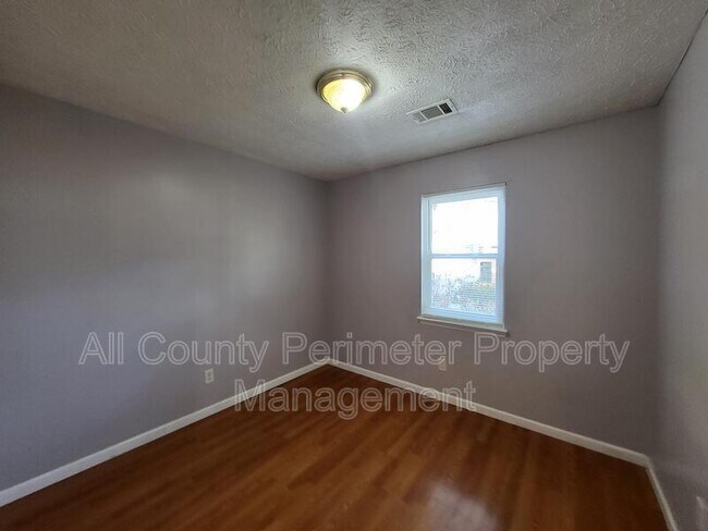 Building Photo - 339 Cheryl Ct