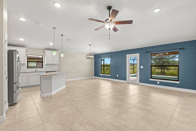 Building Photo - Beautiful Home For Rent WITH A POOL!