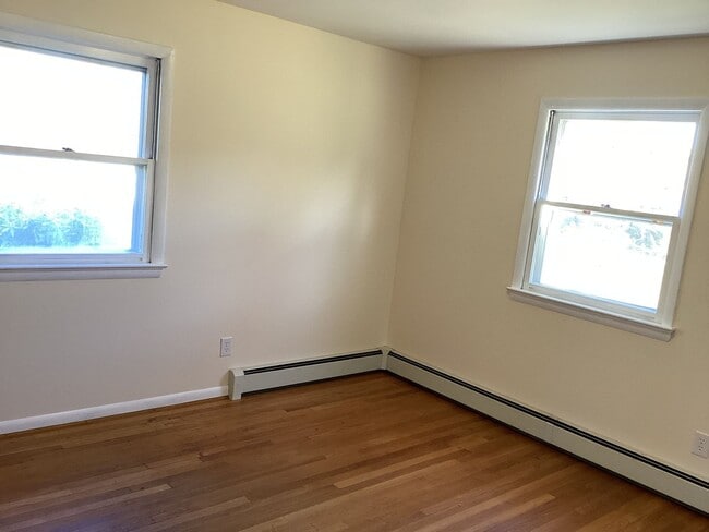 Building Photo - Roomy Rancher in Blue Ridge Summit