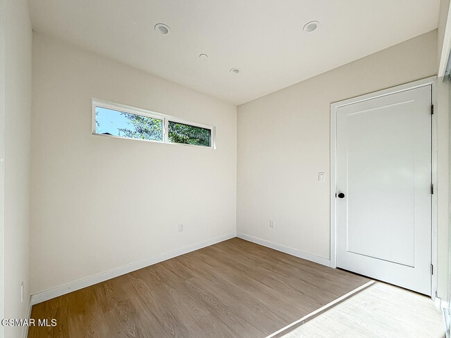 Building Photo - 2619 Veteran Ave