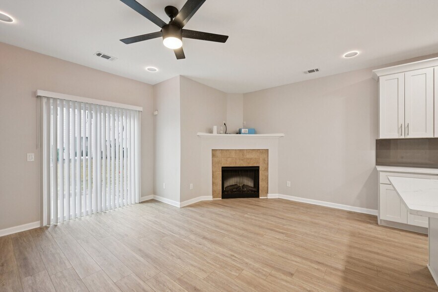 Living Room - 585 McWilliams Road