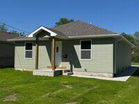 Building Photo - 1845 N Colgate Ave