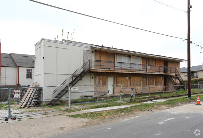 Building Photo - San Jacinto Apartments