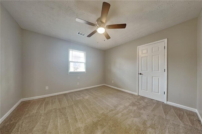 Building Photo - 2677 Ashley Oaks Ct NW