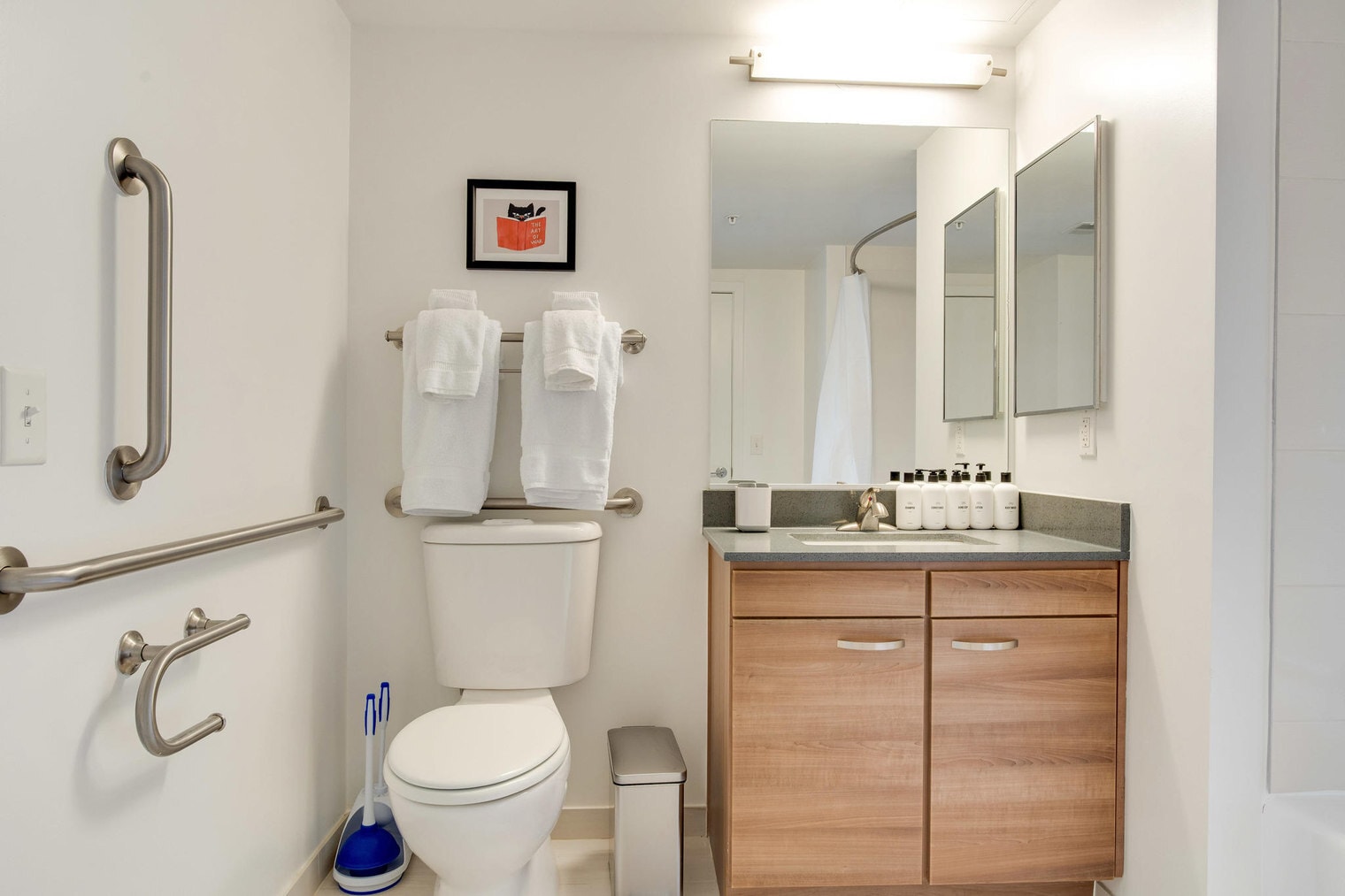 Building Photo - 8421 Broad St