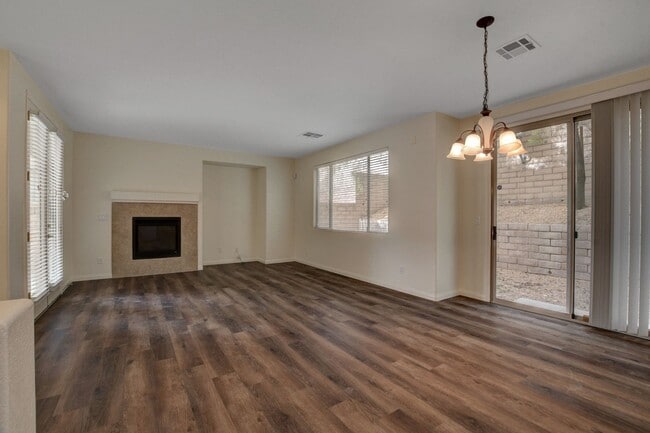 Building Photo - 3 Bedroom Home in Summerlin West COMING SOON!