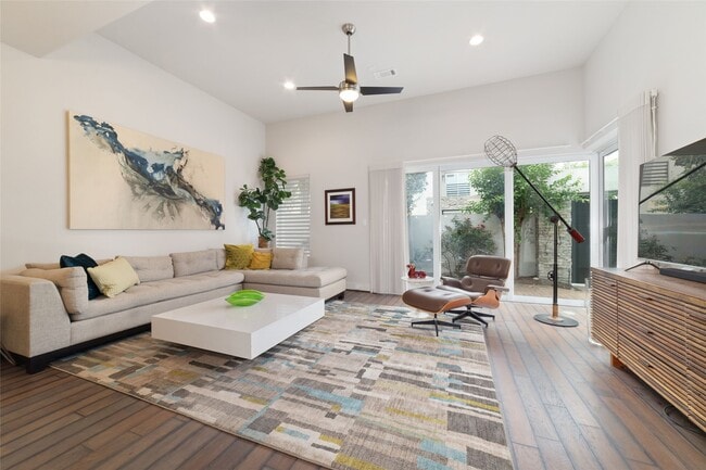 Building Photo - 11506 Royal Tower Pl