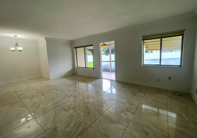 Building Photo - 3624 La Aires Ct