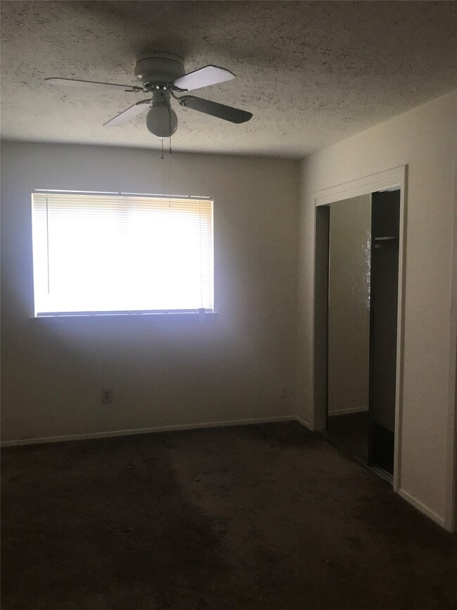 Building Photo - 7311 Caracas Dr