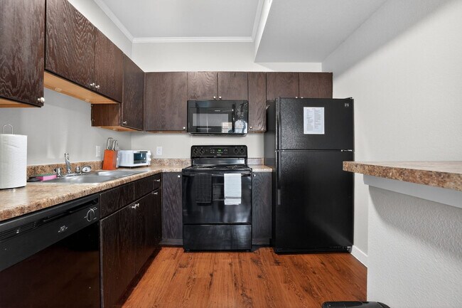 Building Photo - 1355 Ranch Pkwy