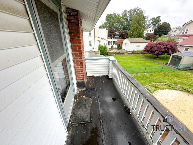 Building Photo - 4 Bedroom house in Foxchase area of North ...