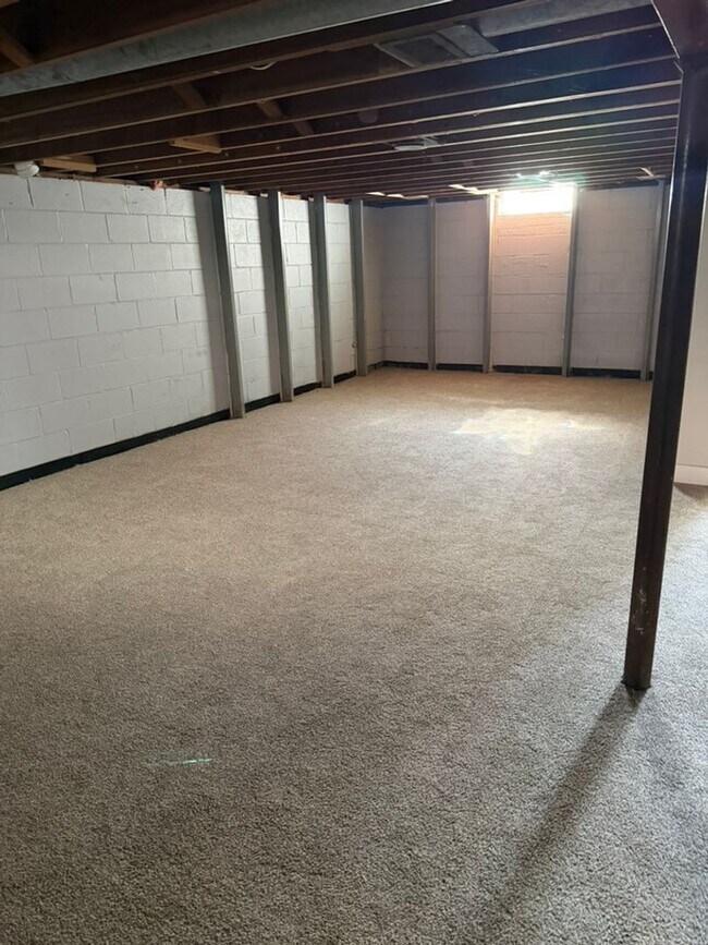 Building Photo - 3739 N 97th Pl