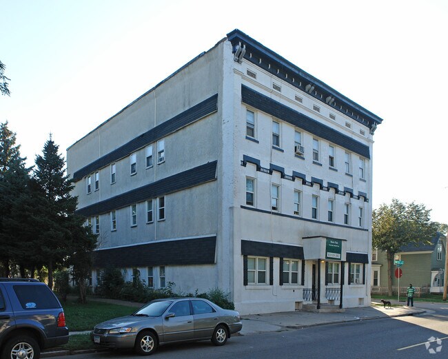 Building Photo - 348 Maria Ave