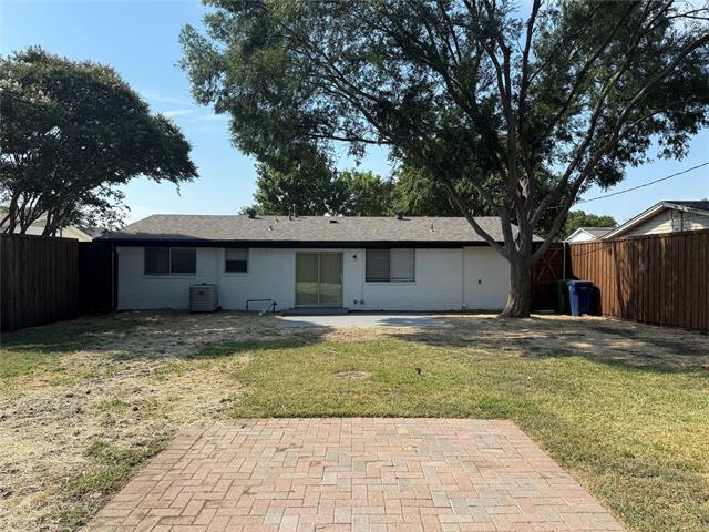 Building Photo - 4705 Windsor Dr