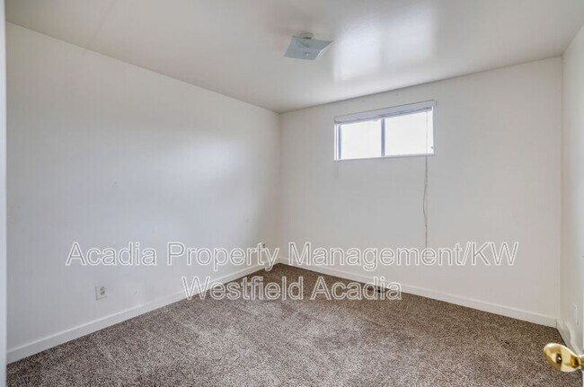 Building Photo - 324 S 500 E St