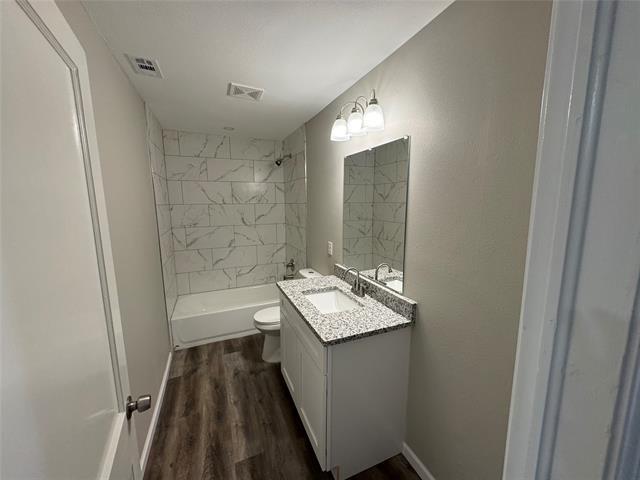 Building Photo - 3916 Carnation Ave