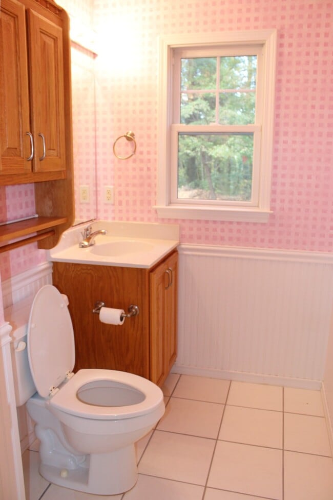 Building Photo - 306 Daniel Dr