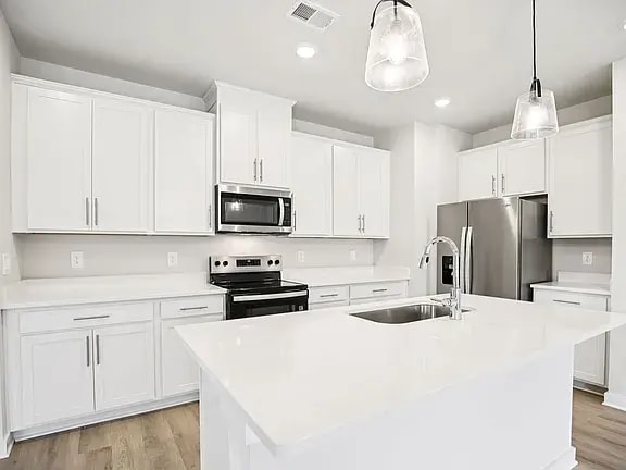 Building Photo - 4145 Walnut Ridge Dr