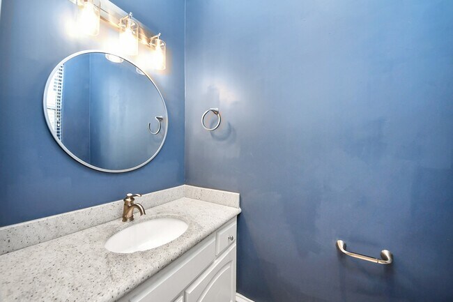 Building Photo - 5317 Feagan St