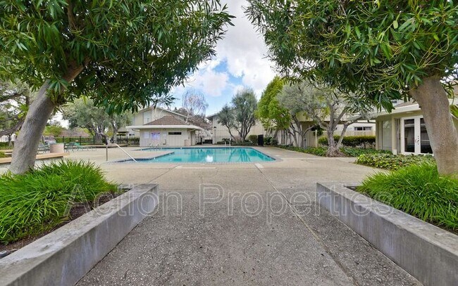 Building Photo - 255 S Rengstorff Ave