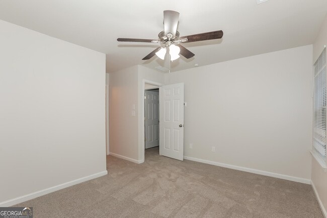 Building Photo - 4709 Autumn Rose Trail