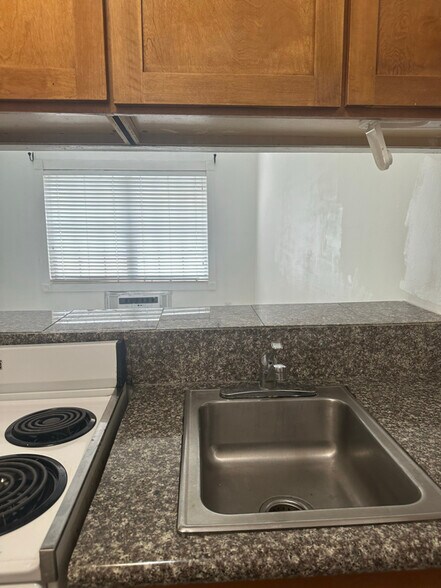 Building Photo - 384 Minorca Ave