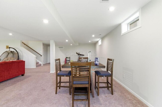 Building Photo - 238 Harness Way