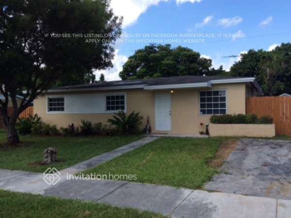 Building Photo - 21330 SW 102nd Ave